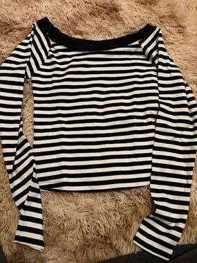 Striped Black & White Long-Sleeve Women's Top